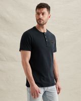Camiseta Henley con badge – Black Indigo – Camisetas | PME LEGEND