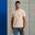 Het model is 191 cm en draagt L