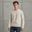 Het model is 187 cm en draagt L