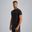 Het model is 190 cm en draagt M