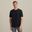 Het model is 190 cm en draagt M