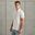 Het model is 187 cm en draagt L