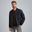 Het model is 187 cm en draagt M