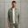 Het model is 191 cm en draagt L