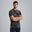 Het model is 187 cm en draagt M