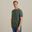 Het model is 190 cm en draagt M