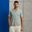 Het model is 191 cm en draagt L