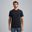 Het model is 190 cm en draagt M