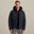 Het model is 190 cm en draagt M
