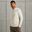 Het model is 191 cm en draagt L