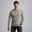 Het model is 187 cm en draagt M