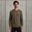 Het model is 187 cm en draagt L