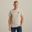 Het model is 190 cm en draagt M