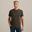 Het model is 190 cm en draagt M
