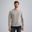 Het model is 187 cm en draagt M
