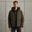 Het model is 188 cm en draagt L