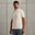 Het model is 191 cm en draagt L
