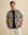 Das Model is 190 cm und trägt Größe M