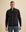 Het model is 190 cm en draagt M