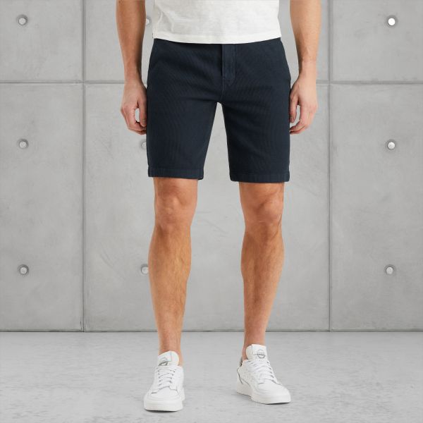 Regular fit chino shorts – Black Indigo – Chino's | CAST IRON