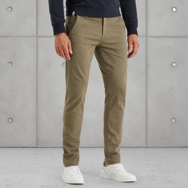 Shiftback tapered fit chino – Brown – Chino's | CAST IRON
