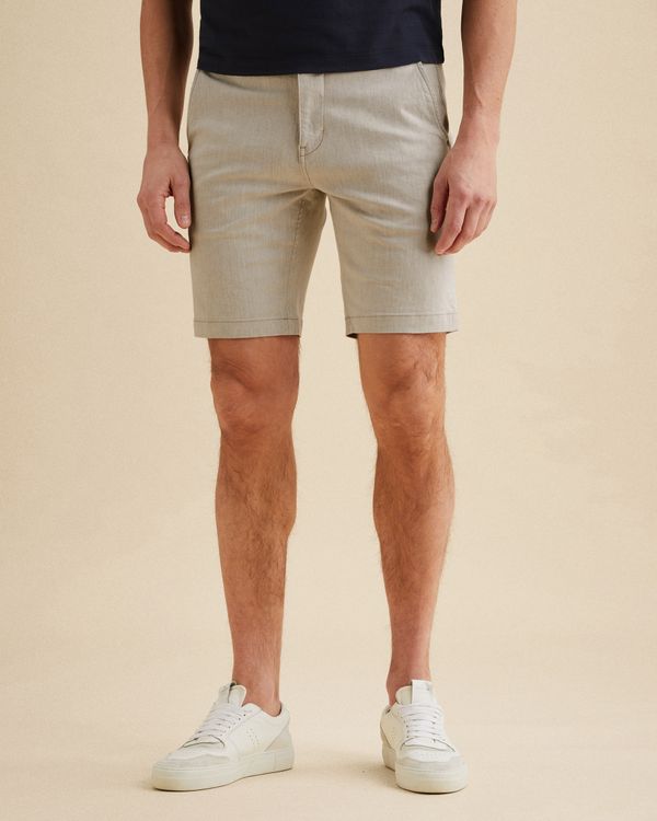 V9 Regular Fit Chino Shorts – Brown – Shorts | VANGUARD