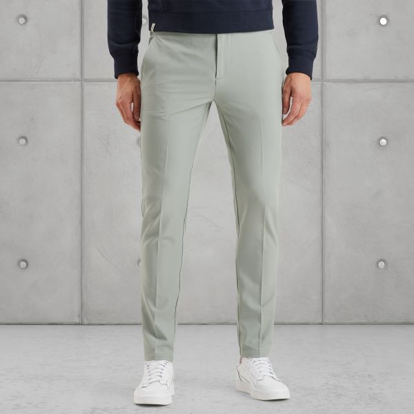 Relaxed slim fit chino – Black Indigo – Chino pants | CAST IRON