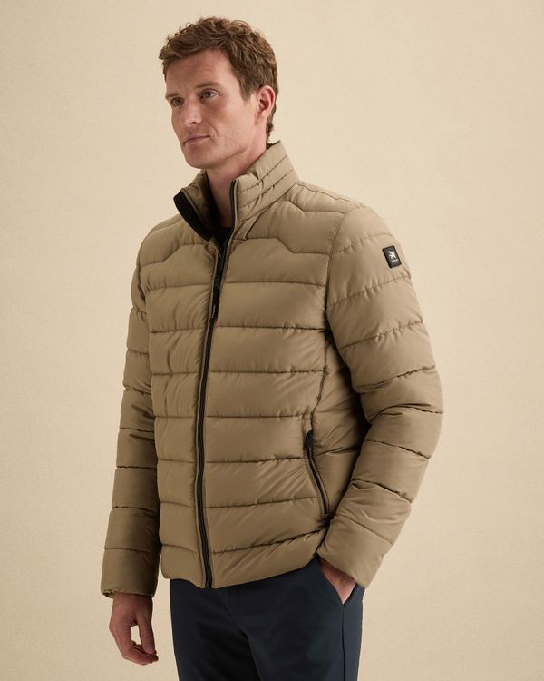 VJA2608173-7147_4.jpg