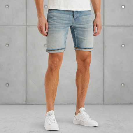 Shiftback tapered fit shorts