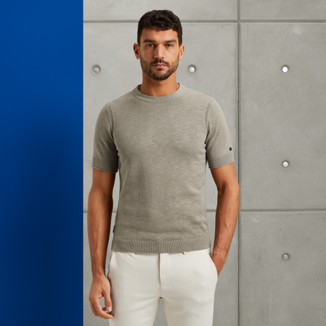 T-shirt with texture