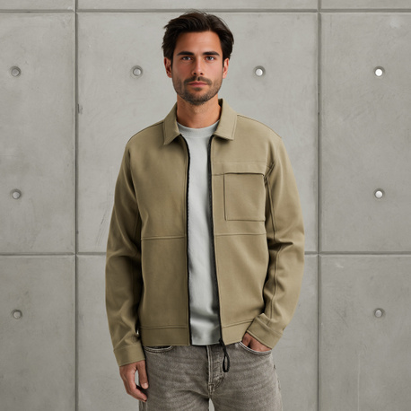 Shirt jacket with zipper closure