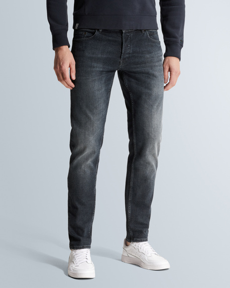 Shiftback tapered fit jeans