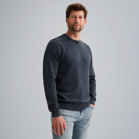 Trui met garment-dye wassing