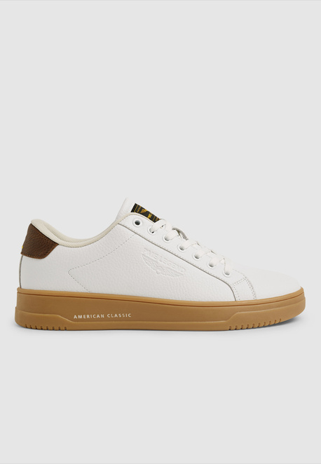 Lodestar sneaker