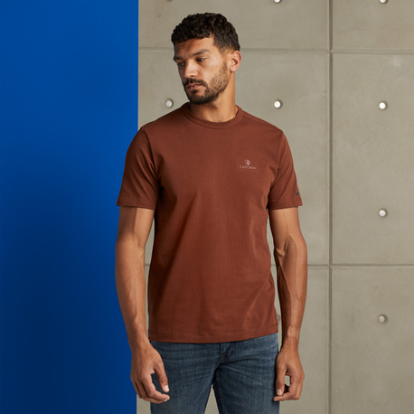 T-shirt in 100% cotton slub jersey
