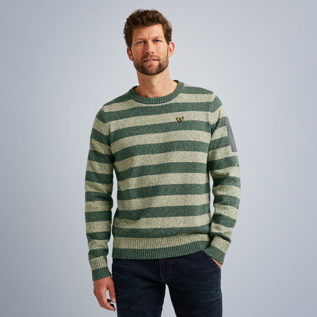 Pullover with stripe pattern