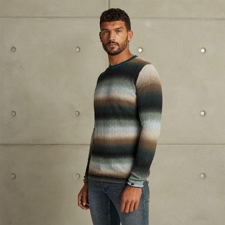 Pullover with stripe pattern