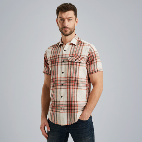 Shirt with short sleeves