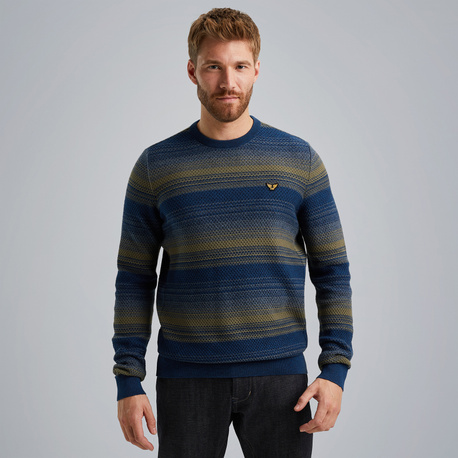 Pullover with stripe pattern