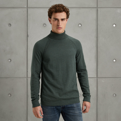 Pullover with turtleneck