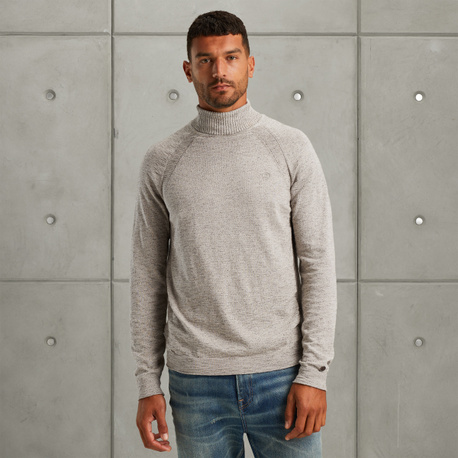 Pullover with turtleneck