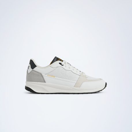 Aditude sneaker