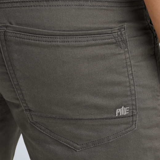 PSH2504677-9106_model_6.jpg