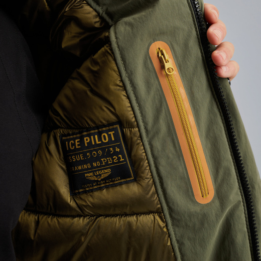 PJA2509134-6414_model_9.jpg