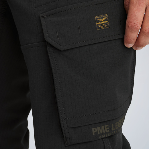 PTR2509612-5281_model_4.jpg