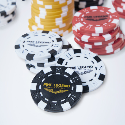 PMPOKERSET-000_model_5.jpg