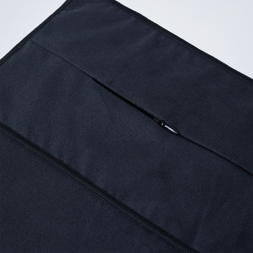 PMGYMTOWEL-000_model_3.jpg