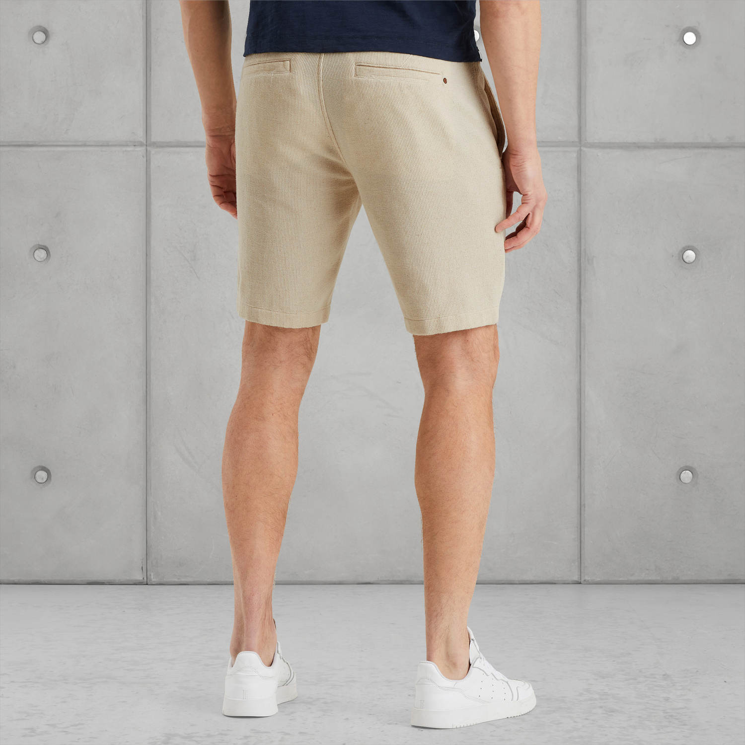 CSH2505650-7014_model_3.jpg