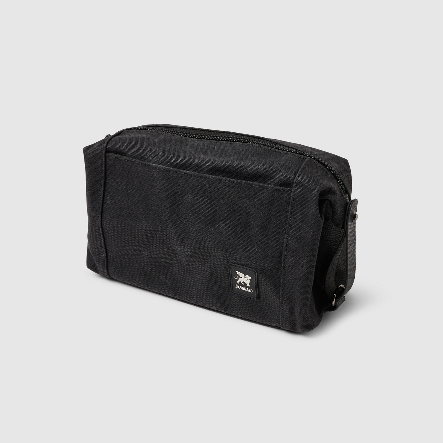 VGTOILBAG-000_model_1.jpg