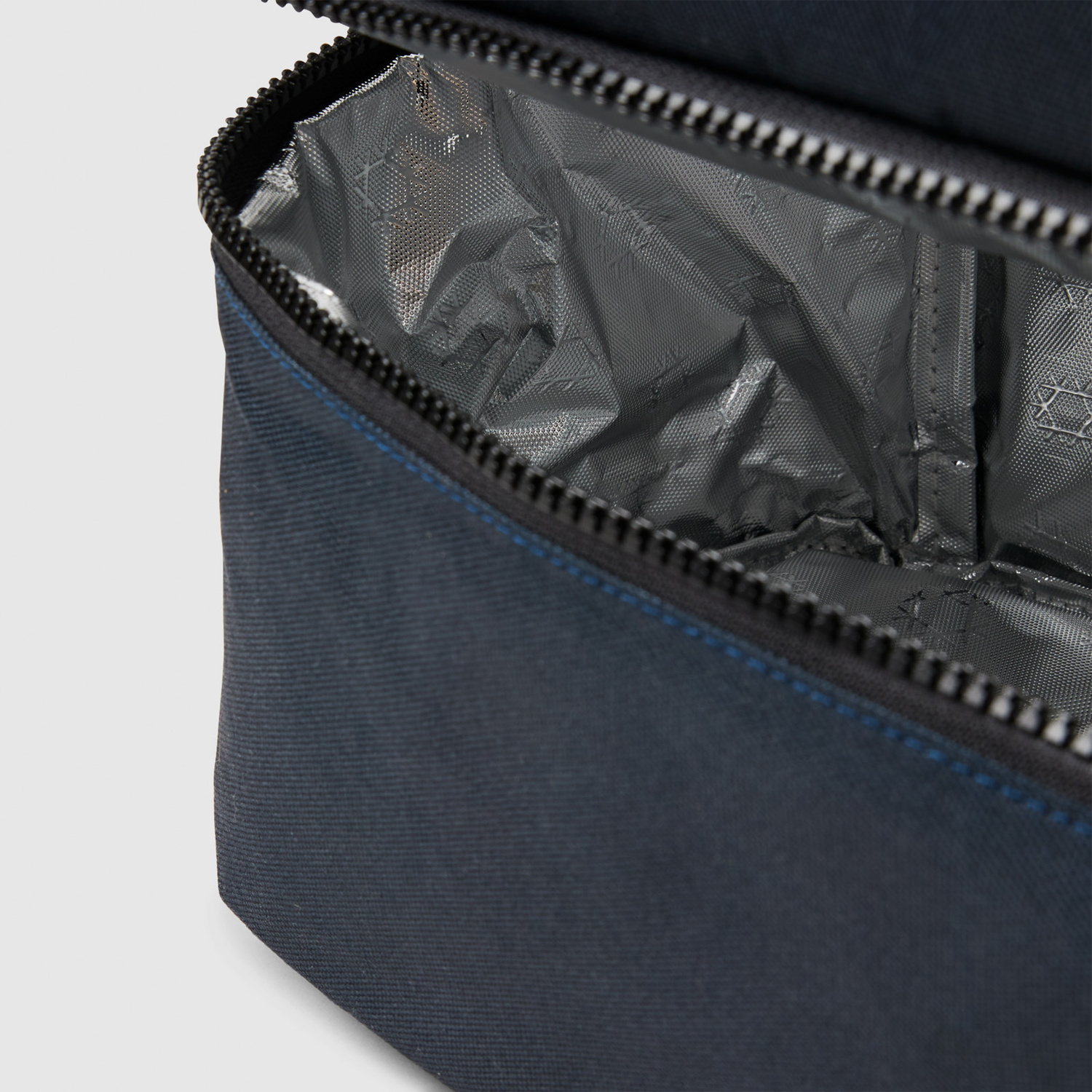 CICOOLBPACK-000_model_5.jpg